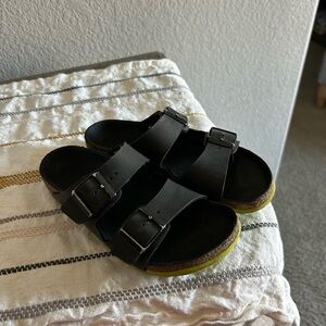Youth Birkenstocks sz 34